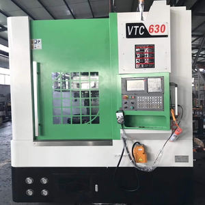 VTC630 Petit tour CNC vertical avec système GSK optique à lit plat Usinage moyen à broche unique pour petits espaces - Product Image 2