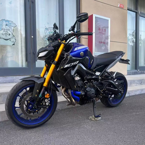 <span class=keywords><strong>Yamaha</strong></span> MT-09 Hyper Naked Streetbike - 900 cm³ - Classe Triple Cylindre - Sportif, Loisirs et Puissance Agressive - Product Image 1