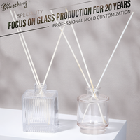Bouteilles diffuseurs en verre côtelé transparentes personnalisées en usine, 50 ml, récipients d'aromathérapie vides, prise en charge du logo et de la couleur personnalisés