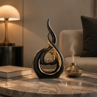 Sculpture de cœur en céramique noire et dorée, décoration de table abstraite moderne pour salon, anniversaire et Saint-Valentin