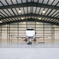 Hangar à avions à grande portée en structure métallique pour la construction de installations aéronautiques et les applications de stockage d'avions