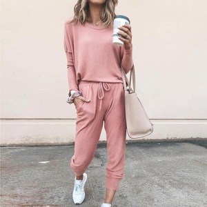 <span class=keywords><strong>Tuta</strong></span> Casual all'ingrosso taglie forti alla moda stampata vestito largo per le donne africane 3D modello di <span class=keywords><strong>pizzo</strong></span> lavorato a maglia due pezzi Set - Product Image 3