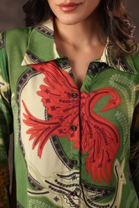 Blusa de Diseño con Estampado de Aves Inspirada en la Naturaleza, Cierre de Botones, Corte Holgado, Manga Larga, Venta al Por Mayor - Product Image 6