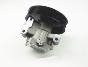 Pompe de <span class=keywords><strong>direction</strong></span> <span class=keywords><strong>assistée</strong></span> OEM 0034664101 neuve pour <span class=keywords><strong>Mercedes</strong></span>-Benz Classe <span class=keywords><strong>W203</strong></span> CLK W209 - Product Image 2