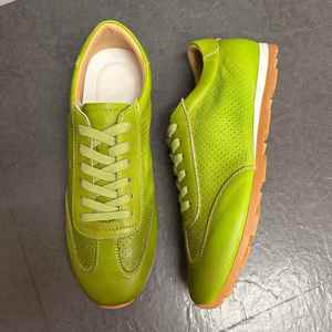 Baskets en cuir perforé vert pour homme, faites à la main, respirantes, décontractées, à lacets, antidérapantes, confortables, légères, printemps-automne - Product Image 2