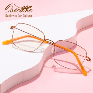 Nuovi Occhiali da Vista di Tendenza per Bambine: Montature Rosse di Design con Logo, Lenti Ottiche, Occhiali da Vista per Ragazze - Product Image 2