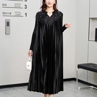 Robe décontractée ample longue jusqu'au sol avec boutons et imprimé numérique à franges, style Miyake, grande taille, pour mariage et fête de Pâques – Collection Été 2023