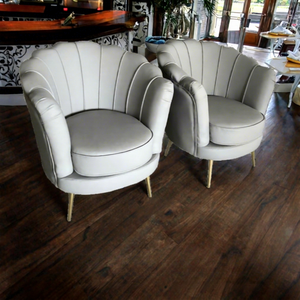 Fauteuils de salle à manger modernes en bois massif pour hôtels et villas, idéaux pour la location commerciale et les mariages - Rose SABO - Product Image 1