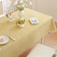 Nappe rectangulaire de luxe en chenille doré-brun avec bordure à pompons, lavable et douce, idéale pour les mariages, banquets et la décoration de la maison.