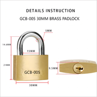 Petit cadenas 30MM personnalisé ou Standard en Chine Vente en gros de manilles sûres en acier Serrure en laiton de bonne qualité