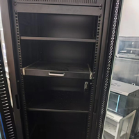 Armoire de serveur à 4 roulettes 16U 18u 22u 26u 32u 36u 42u Armoire de réseau en acier laminé à froid verrouillable de 19 pouces fourniture d'usine