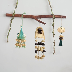 Carillon éolien en coquille de graines naturelles, cloche à sonnette en bambou tissé à la main, décoration d'intérieur, ornement suspendu pour voiture - Product Image 1