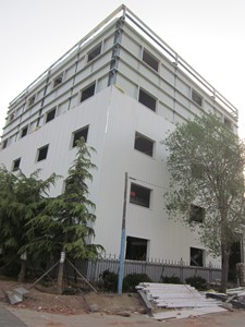 Thiết kế mới chi phí thấp nhanh chóng xây dựng kết cấu thép kho lưu trữ kho xây dựng để bán - Product Image 4