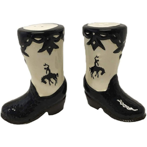 Scarpa da cowboy in resina antica personalizzata divertente saliera e pepiera - Product Image 3