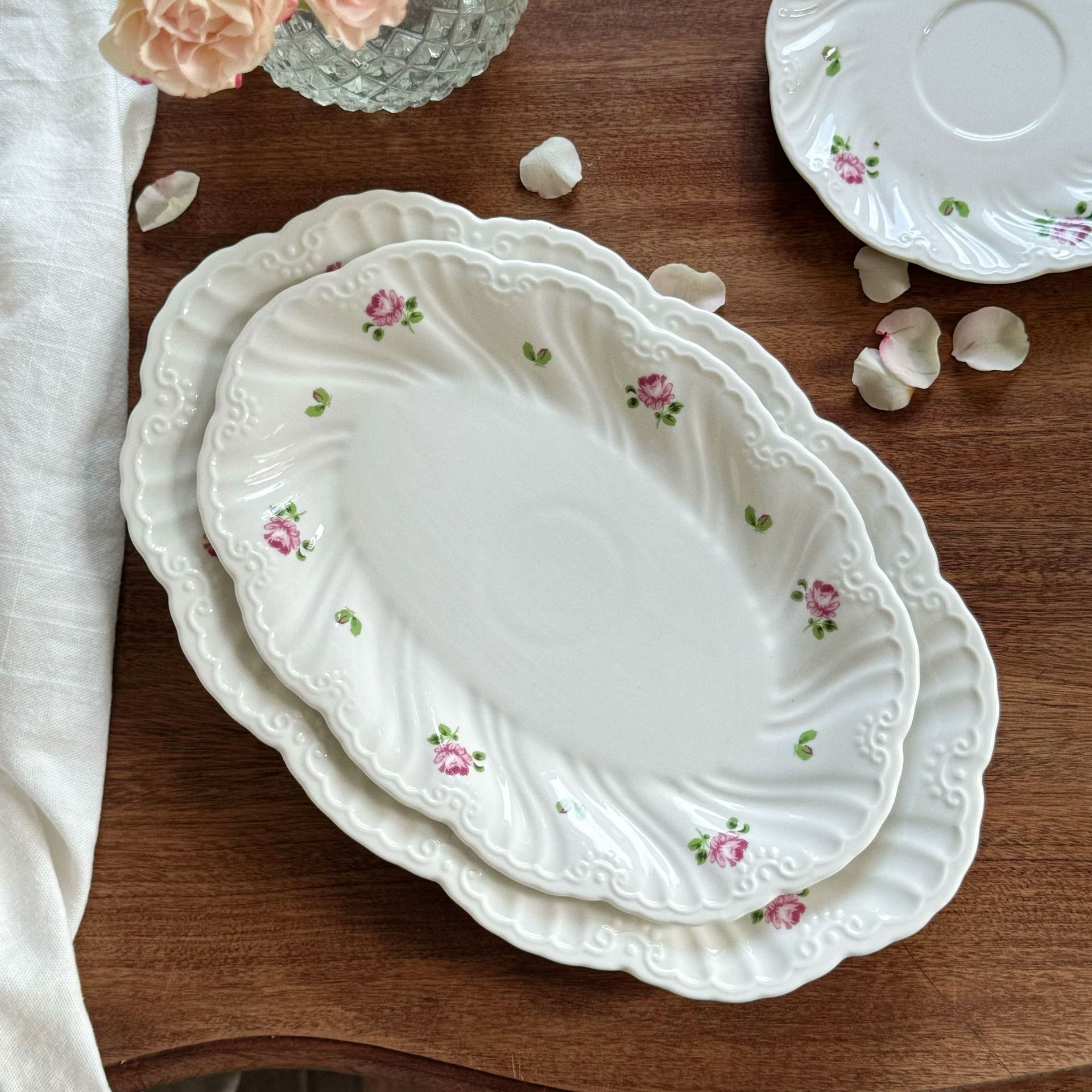 French rose oval 25.5*17*1.5