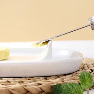 Vente en gros de beurrier ovale en porcelaine moderne de luxe avec fermeture magnétique pour le stockage du <span class=keywords><strong>beurre</strong></span> - Couteau à <span class=keywords><strong>beurre</strong></span> inclus - Écologique - Product Image 6