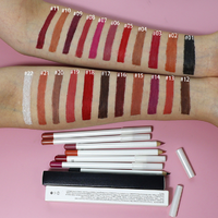 Crayon à lèvres longue durée imperméable à l'eau, haute pigmentation, anti-bavures, pour le maquillage quotidien, look de bureau et tenue toute la journée