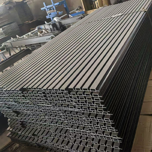 Revestimiento de pared europeo Wpc Paneles de pared <span class=keywords><strong>exterior</strong></span> absorbentes de sonido Tableros de revestimiento de plástico de madera impermeables - Product Image 3