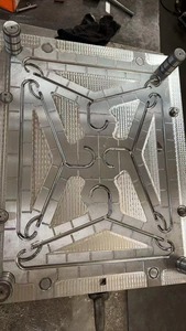 Cintre/support en plastique fabriquant des moules en usine de Fuhong FHG Machine servo de moulage par <span class=keywords><strong>injection</strong></span> de 180 tonnes - Product Image 3
