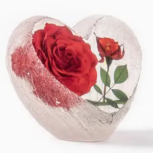 2023 оптовая продажа натуральная сушеная красная роза прозрачные очаровательные подарки на день Святого Валентина Сохраненная роза Свадебный декор в форме сердца