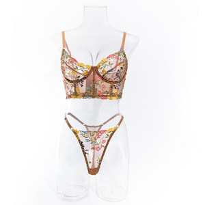 Ensemble de lingerie sexy pour femmes de haute qualité OEM, <span class=keywords><strong>nuisette</strong></span> en dentelle brodée, soutien-gorge <span class=keywords><strong>push</strong></span>-<span class=keywords><strong>up</strong></span> et culotte - Product Image 4