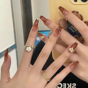 Faux ongles à la mode française à vendre, avec dégradé caramel, strass scintillants pour femmes, amovibles et réutilisables - Product Image 1
