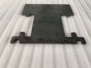 Pièces en alliage d'aluminium noir personnalisées en usine Services de fabrication et d'usinage de tôle Personnalisation de pièces métalliques personnalisées - Product Image 5