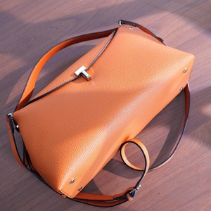 Eco Friendly Leather Shoulder <b>Bag</b> For Women With Stylish Design And <b>Long</b> Lasting Available At Wholesale Price - Product Image 4