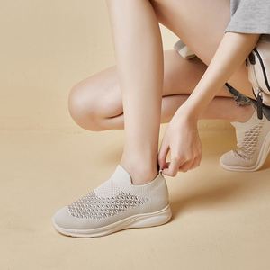 2024 Women's Leisure Running Shoes - Product Image 4