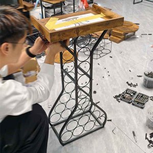 Moderno <span class=keywords><strong>Estante</strong></span> de Madera <span class=keywords><strong>para</strong></span> Vino de un Solo Nivel con Gabinete <span class=keywords><strong>para</strong></span> Botellas, Escurridor de <span class=keywords><strong>Platos</strong></span> <span class=keywords><strong>y</strong></span> Portavasos, Estantes Rojos - Product Image 2