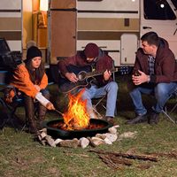 Anneau de foyer extérieur 45 pouces Fire Liner Foyers à bois Anneau de feu de camp Kit d'anneau de feu en métal robuste dans/hors sol