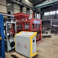 Machine de moulage automatique hydraulique pour blocs emboîtables, facile à utiliser, pour la fabrication de briques creuses en ciment 4-15