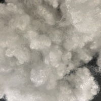 Fibre de rembourrage ignifuge en PSF conjugué solide 15D 64mm siliconée à haute densité pour literie ignifuge