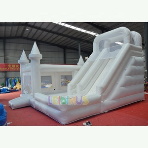 Maison <span class=keywords><strong>de</strong></span> rebond blanche moonwalk pour enfants en gros avec piscine à balles et toboggan château gonflable <span class=keywords><strong>de</strong></span> mariage blanc - Product Image 3