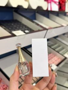 Perfumes Mini al por Mayor en Tamaños de 5ml, 7.5ml y 10ml - Fragancia Duradera, Diseñados Específicamente para Mujeres - Product Image 2