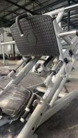Machine combinée Hack Squat et Leg Press à charge libre SK – Équipement de musculation professionnel pour salle de sport
