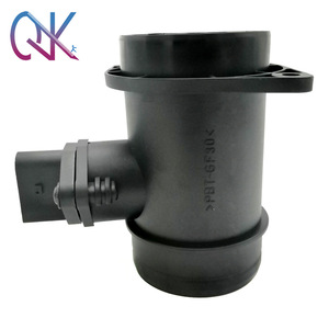 เครื่องวัดการไหลของอากาศ 028906461 เส้นผ่านศูนย์กลางภายใน 70 มม. สำหรับเซ็นเซอร์ MAF รถยนต์เกียร์อัตโนมัติ - Product Image 4