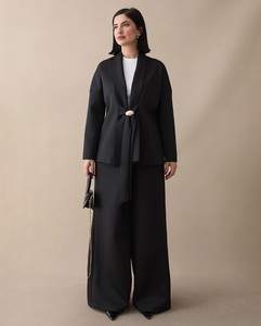 Ensemble Abaya Loriya de haute qualité pour femmes musulmanes, haut à détail cravate et pantalon large, collection automne/printemps - Mode islamique modeste - Product Image 4