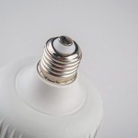 Ampoules de jardin économiques 40W B22 E27 12V 4000K LED nouveau modèle de capteur de mouvement arrondi en résine époxy pour la maison entrepôt courant alternatif