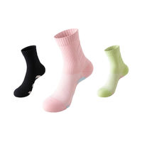 Chaussettes de sport épaisses respirantes et antidérapantes pour hommes, avec logo personnalisé, en coton, pour la course à pied, vente en gros OEM pour enfants et jeunes
