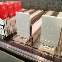 Bacs à bonbons personnalisés pour congélateur, présentoir en acrylique pour cigarettes, poussoir d'étagère