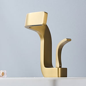 Grifo de lavabo moderno de latón con válvula cerámica, de un solo orificio, para montaje en encimera, tipo <span class=keywords><strong>cascada</strong></span>, con <span class=keywords><strong>agua</strong></span> fría/caliente para baño - Product Image 1