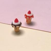 50 pièces de mini-cabochons en résine 3D en forme de fraise et de crème glacée, style Kawaii, pour la décoration de téléphone, les statues, les maisons de poupées et les figurines miniatures, 13*25MM