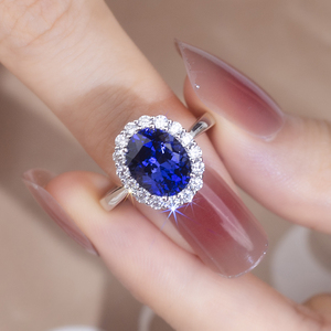 Bague de mariage classique en diamant Diana, en or 18 carats PT950 avec saphir de laboratoire cultivé et diamants de laboratoire de taille petite, par Messi Jewelry - Product Image 5