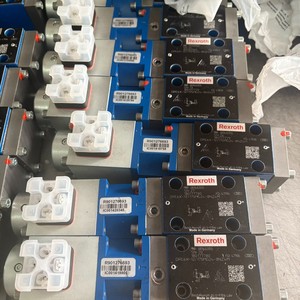 0811402055 DRE6X-1X/175MG24-8NZ4M Reductor para Equipos Industriales - Product Image 3