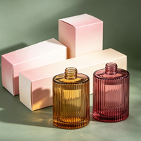 Nouvel arrivage : Ensemble de flacons diffuseurs en verre pour huiles parfumées avec coffret cadeau haut de gamme. Stock limité, réduction sur les achats en gros disponible.