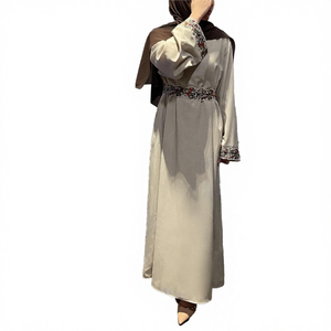 Vestido Largo Árabe de Dubái con Mangas Largas y Cinturón, Abaya Musulmana para Mujer, Bordado de Flores, Estilo Holgado Marroquí, Túnica Saudí para Invierno y Verano - Product Image 4