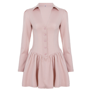 Robe mini plissée boutonnée éco-responsable pour femme, taille naturelle, col en V profond, couleur bonbon, respirante - Product Image 1