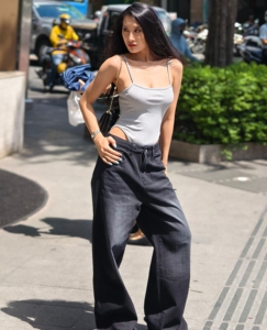 Jean Sablex Noir Coupe Large 25cm à la Cuisse, Coupe Décontractée Unisexe, Lavable en Machine, Style Skater, Pantalon en Denim Ample Premium - Product Image 1