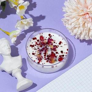 Vela Aromática de Cera de Soja con Lentejuelas de Flores Secas y Cristales, Adornos de Conchas, Hecha a Mano, Set de Regalo para el Día de la Madre - Product Image 2